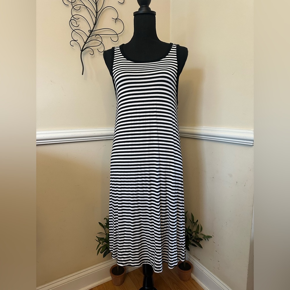Old Navy Women’s Black/White Striped Flowy Comfort Tank Fit&Flare Dress EUC L